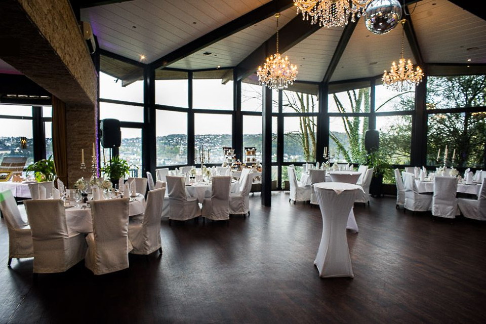 VillaVue | Hochzeit mit Aussicht, Hochzeitslocations Essen, Kontaktbild
