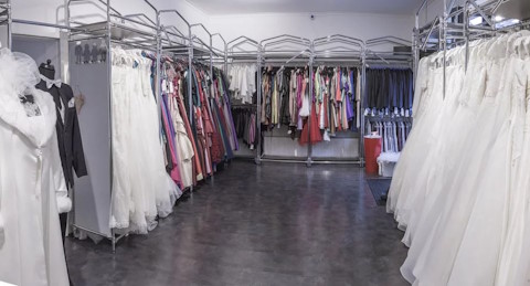 White Design Rhein | Brautmode & Festtagsmode, Brautmode · Hochzeitsanzug Herne, Kontaktbild